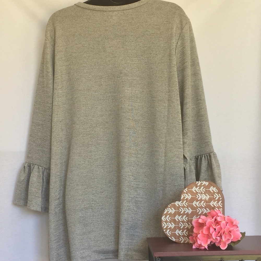Como Blu Plus Size Knit Top Color Gray. - Picture 5 of 8